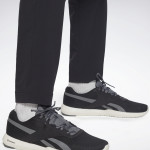 PERFORMANCE WOVEN TRACK JOGGERS - SVARTAR